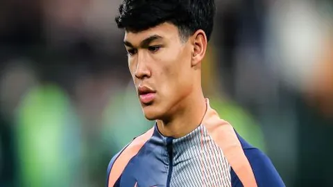 本周曼联名宿特维斯等重聚：感人瞬间回顾